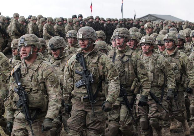 Foști șefi ai CIA și NATO se întâlnesc în România pentru a discuta despre securitate