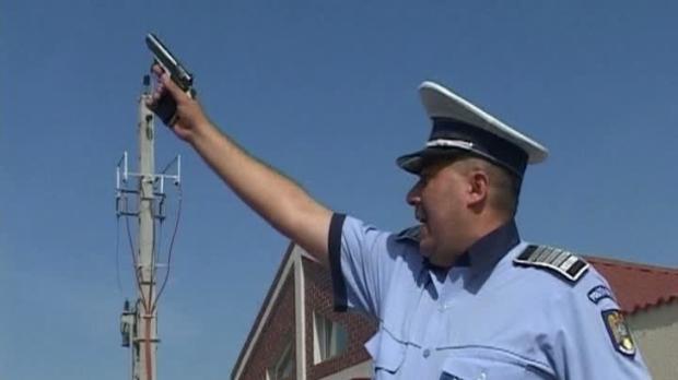 Focuri de armă în Capitală! Un tânăr care conducea fără permis a fost reţinut de poliţişti