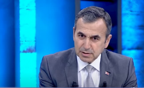 Fost reprezentant la NATO: Războiul din Ucraina nu se oprește pentru că SUA au nevoie de bani. Vor să își păstreze supremația în vânzările de armament