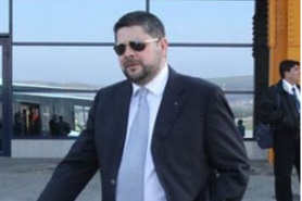 Fostul şef al serviciului secret al MAI şi Vanessa Youness, implicată în dosarul Microsoft, livrau droguri de mare risc într-o clinică selectă cu circuit închis