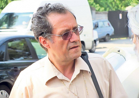 Fostul ginere al lui Nicoale Ceauşescu a ajuns la spital, după ce un bărbat l-a atacat, pe o stradă din Capitală