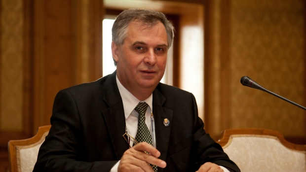 Fostul ministru al Comunicaţiilor Valerian Vreme, la DNA