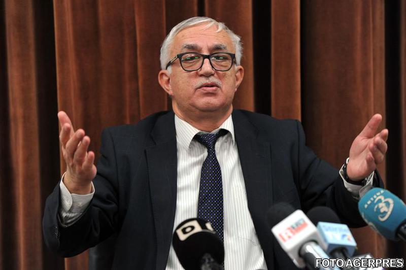 Fostul preşedinte al CCR Augustin Zegrean: Ce să atace ministrul Justiţiei la CCR? Un refuz?