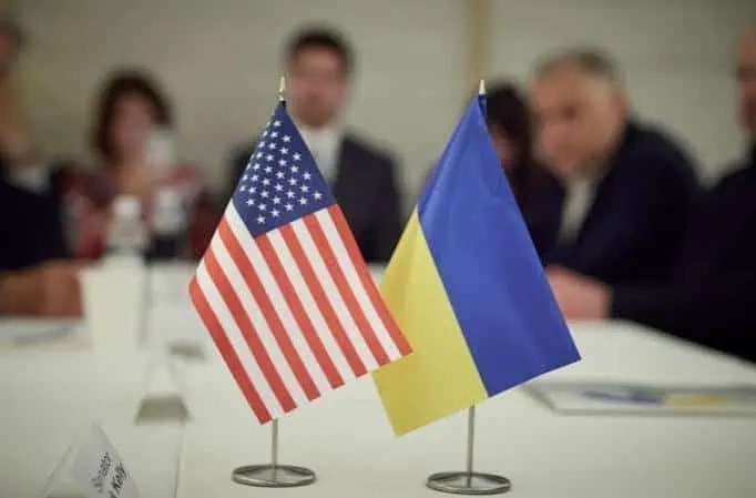 FT: Americanii pun presiune pe Europa și Ucraina
