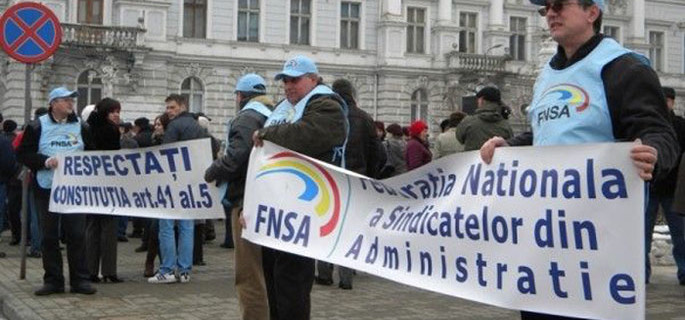 Functionarii publici din primarii si consilii judetene vor intra în grevă generală