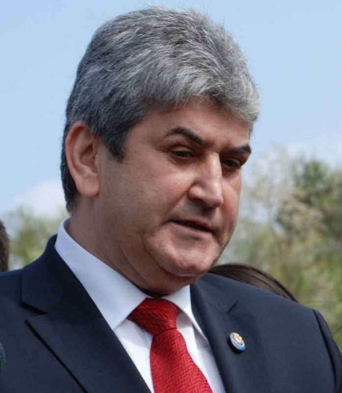 Gabriel Oprea a demisionat din UNPR