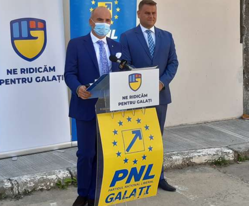 Galaţi: Rareş Bogdan nu exclude varianta votului în două zile si il felicita pe George Stanga ca a ferit filiala de traseism politic