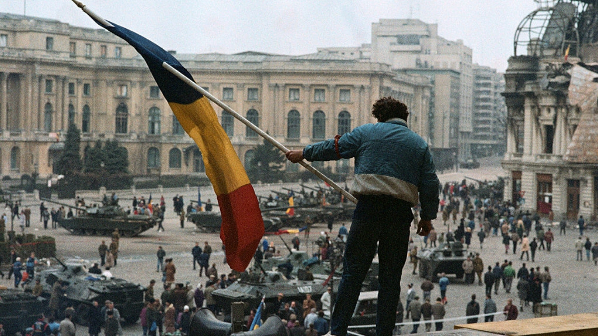 Gata, s-a aflat! Un fost analist al CIA oferă date care pun într-o altă perspectivă așa-zisa Revoluție din România din decembrie 1989