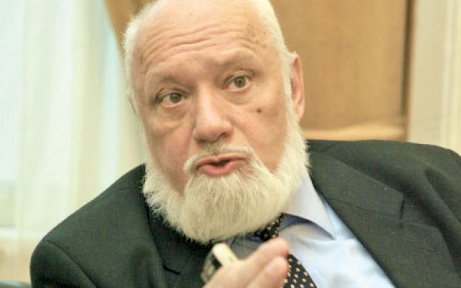 Gelu Voican Voiculescu e noul director al Institutului Revoluţiei, aflat în subordinea Senatului