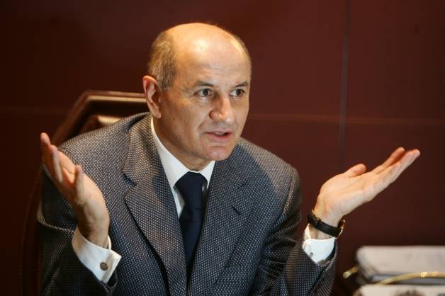 George Copos, urmărit penal pentru plagiat in cazul unei carti scrise in inchisoare
