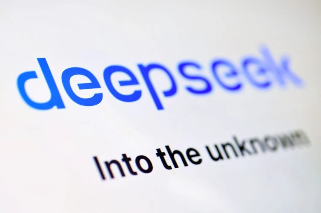 Germania cere Apple şi Google să blocheze aplicaţia chineză de inteligenţă artificială DeepSeek, pe fondul presiunilor tot mai mari în Europa
