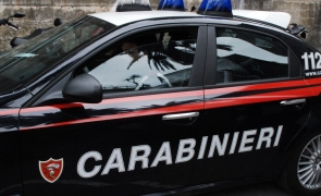 Gest criminal în Ajunul Crăciunului. Un român din Italia a dat foc blocului în care locuia. Un bărbat a murit