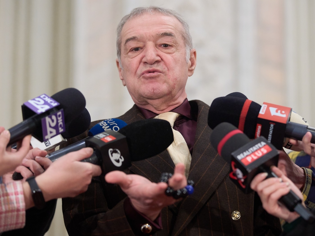 Gigi Becali e la un pas să rămână fără casă după ce ar fi construit-o ilegal