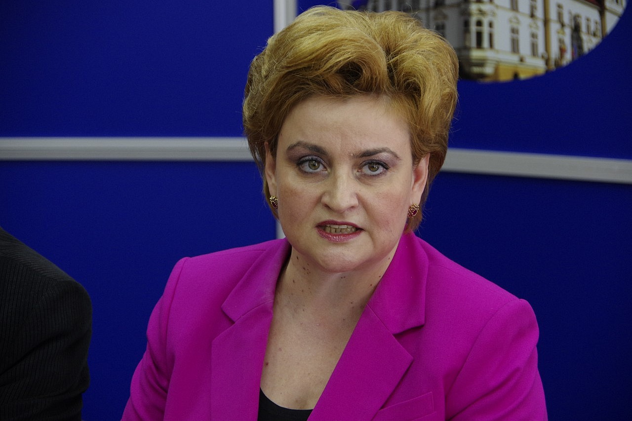Graţiela Gavrilescu a regizat un tun imobiliar de 6.000.000 de euro la 