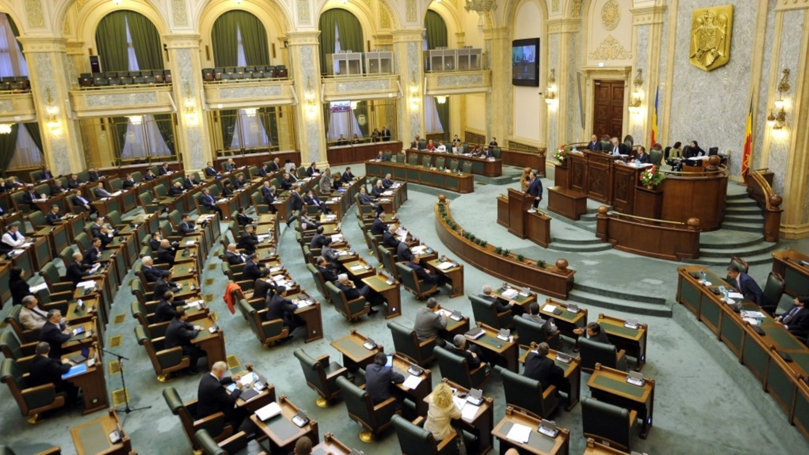 Grupurile AUR, PSD și PACE au făcut majoritate împotriva blocului USR-PNL-UDMR la Senat: ONG-urile, dizolvate dacă nu publică numele donatorilor