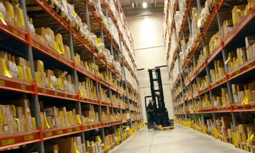 Guvernul s-a obligat să limiteze stocurile de alimente ale României pentru doar trei săptămâni