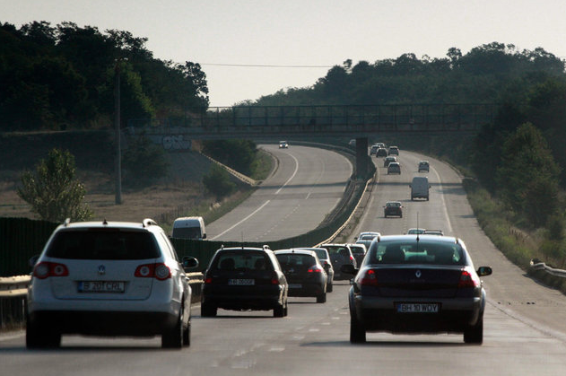 Guvernul schimbă regulile privind înmatricularea vehiculelor