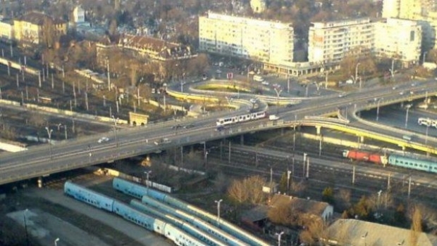 Haos în traficul bucureştean. Primăria începe luni lucrările la Podul Grant cu o companie ilegala