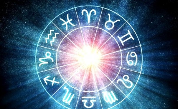 Horoscop zilnic: Horoscopul zilei de 22 aprilie 2019. Sagetatorii sunt optimisti si energici
