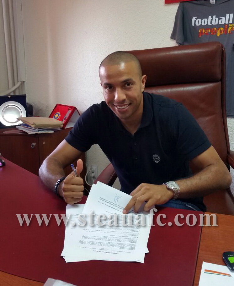 Houssine Kharja, jucătorul transferat de Steaua, a acordat un interviu: