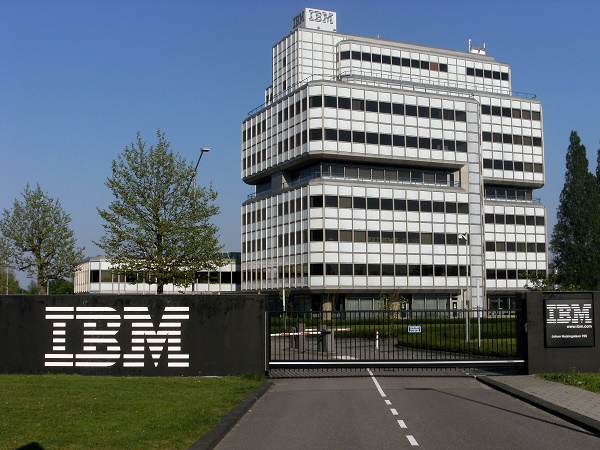 IBM anunta ca a fabricat un microprocesor ultra subtire