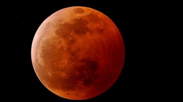 In aceasta noapte fenomen astronomic despre care se crede ca aduce Sfarsitul Lumii