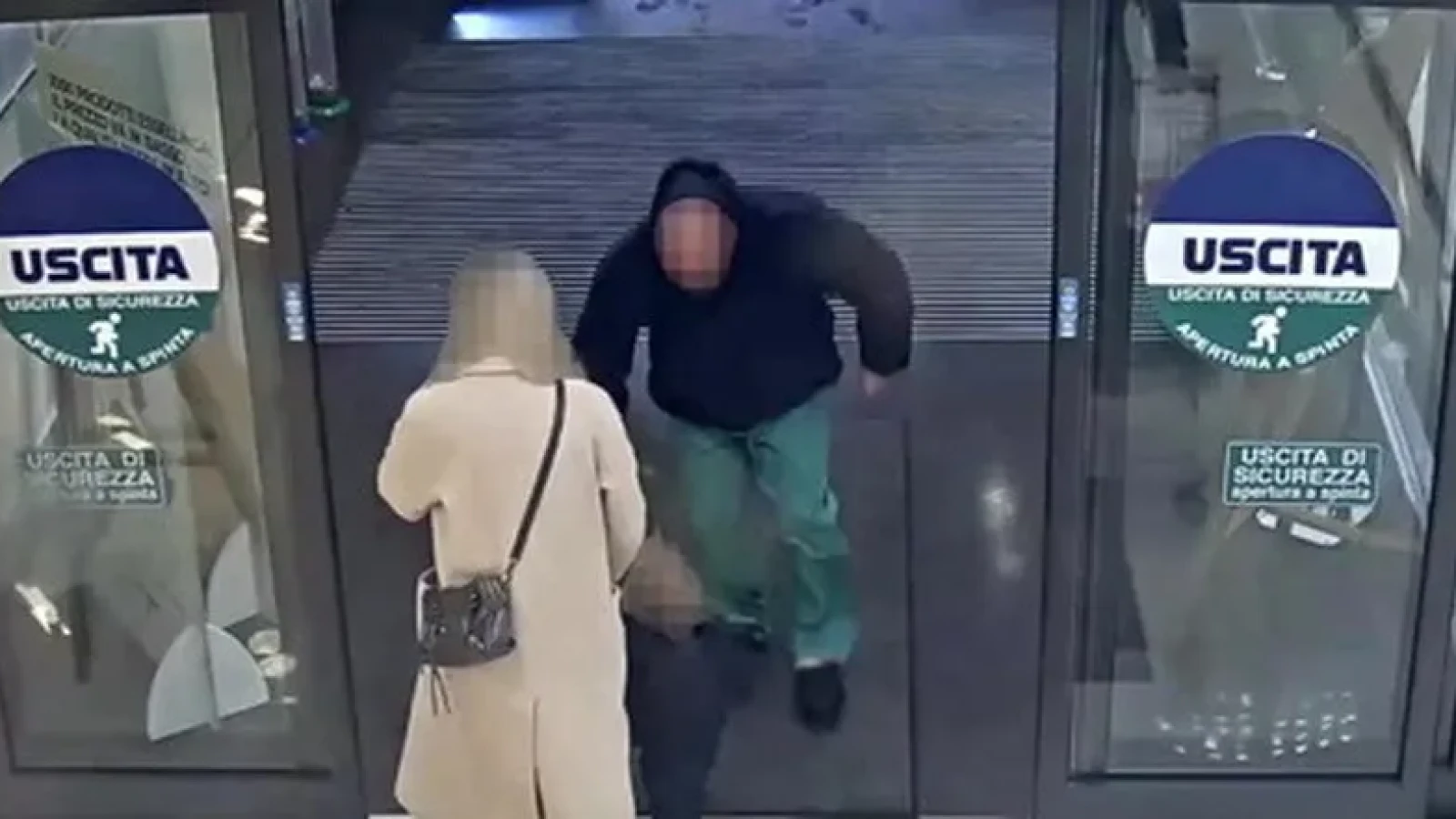 Incident șocant în Italia: Un român a încercat să răpească o fetiță de un an și jumătate chiar de lângă părinții ei