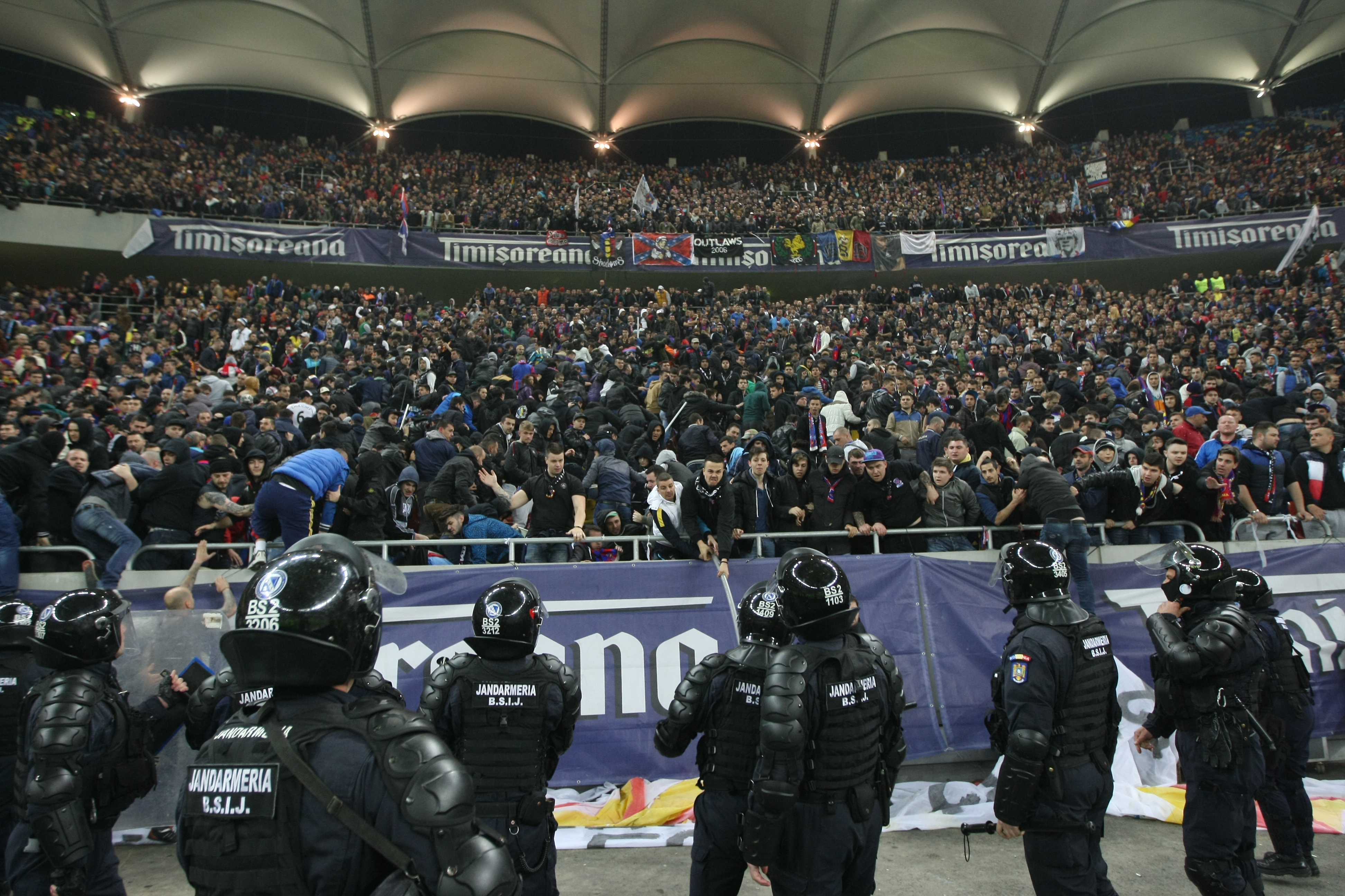 Incidente pe Arena Națională în timpul meciului România - Finlanda, din preliminariile EURO 2016
