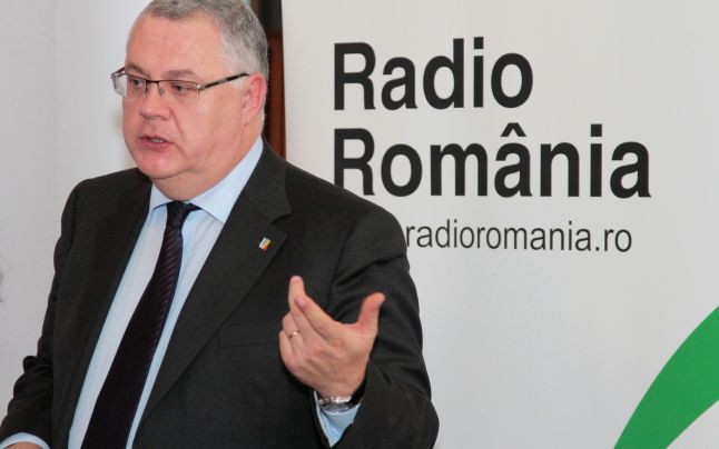 Incredibil: 50.000 de euro-primă de fidelitate pentru un director de la Radio România