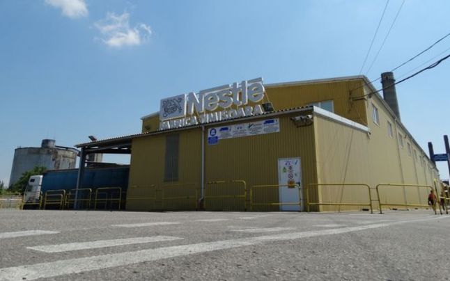 India cere 100 de milioane de dolari companiei Nestle ca a gasit plumb in Maggi
