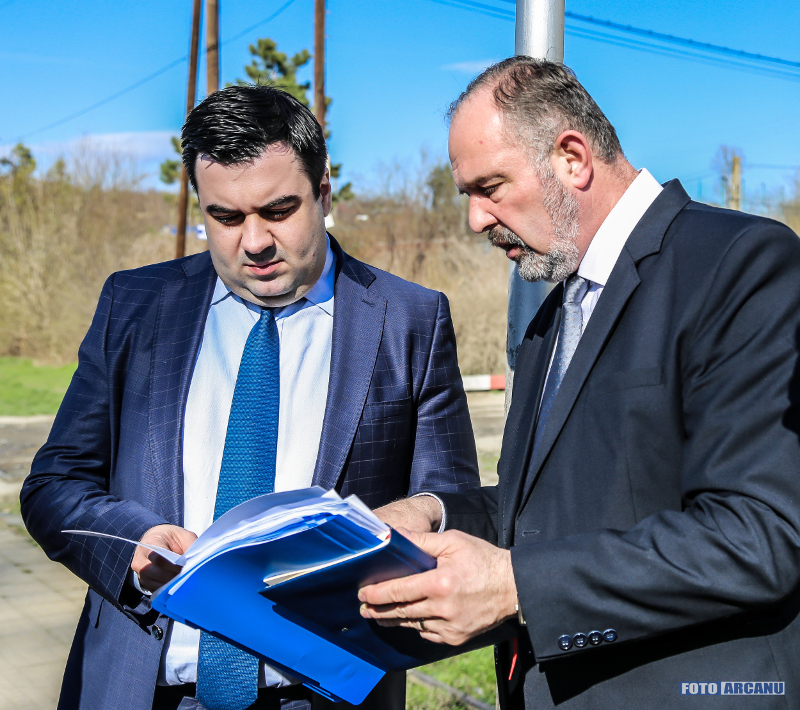 Inregistrare cu Razvan Cuc, ministru Transporturilor. 500.000 de euro e spaga pentru functia de director la CFR Calatori