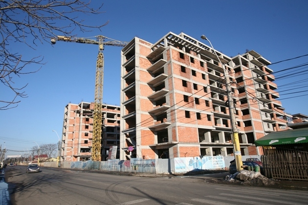 INS: În mai, numărul autorizaţiilor de construire pentru clădiri rezidenţiale a scăzut