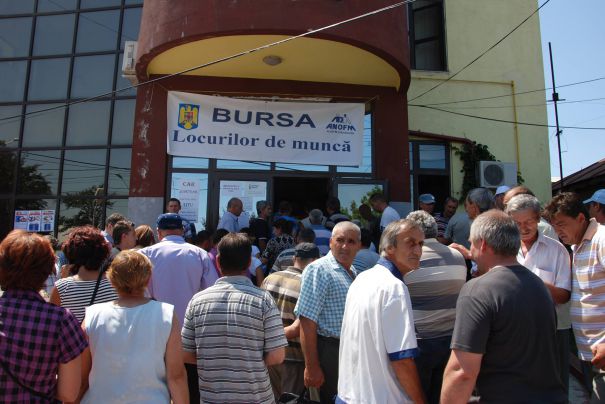 INS: Rata şomajului în rândul tinerilor a ajuns la cel mai înalt nivel