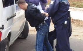 inspector antifraudă din Capitală a fost reţinut de DNA pentru luare de mită