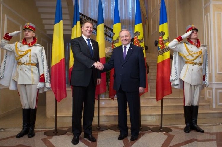Întâlnire inutilă Iohannis - Timofti: Discurs plat în care Klaus Iohannis se ferește de cuvinte ca