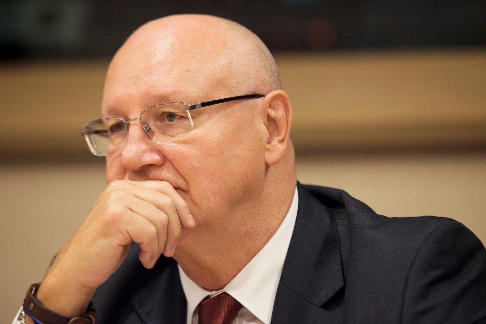 Ioan Mircea Pașcu susține că a fost jefuit de două ori la Bruxelles