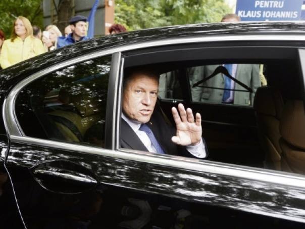 Iohannis le răspunde protestatarilor de la Cotroceni: