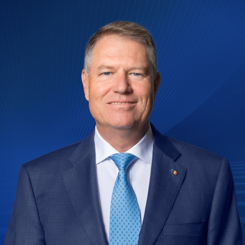 Iohannis, somat sa nu promulge legea Tratatului de la Trianon, care ar alimenta discursurile extremiste in randul romanilor si maghiarilor