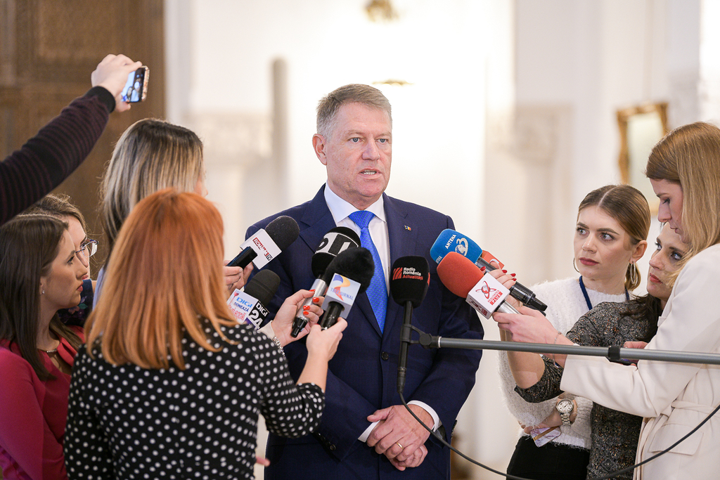 Iohannis vrea alegeri locale in 2 tururi: Amenintarea PSD cu motiune de cenzura nu sperie pe nimeni. Ar fi primul pas spre anticipate