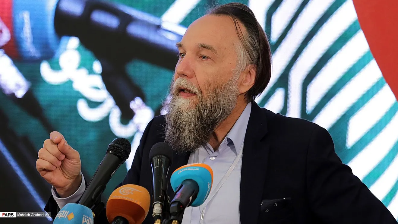 Ion Negoescu, fostul polițist care i l-a prezentat lui Călin Georgescu pe afaceristul înșelat, a organizat vizita ideologului rus Aleksandr Dughin în România în 2014

