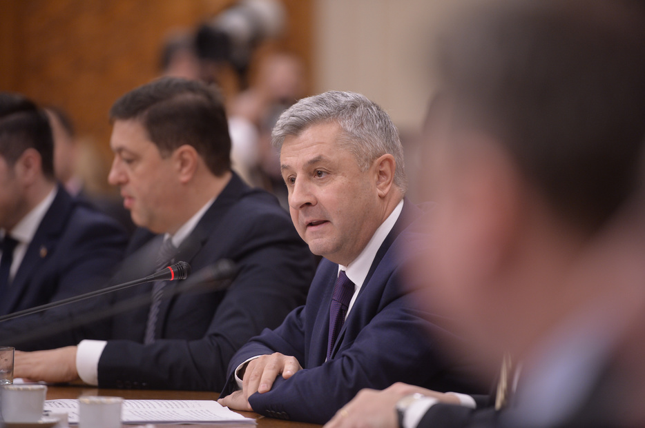  Iordache explică cum se schimbă legile justiţiei: Nu destabilizăm justiţia. Am eliminat amestecul politic