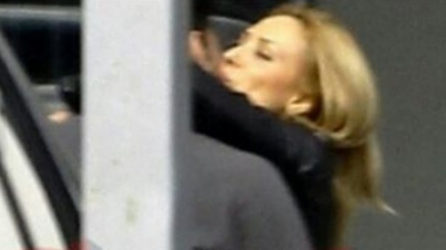 Iulia Vântur se sărută în public cu Salman Khan