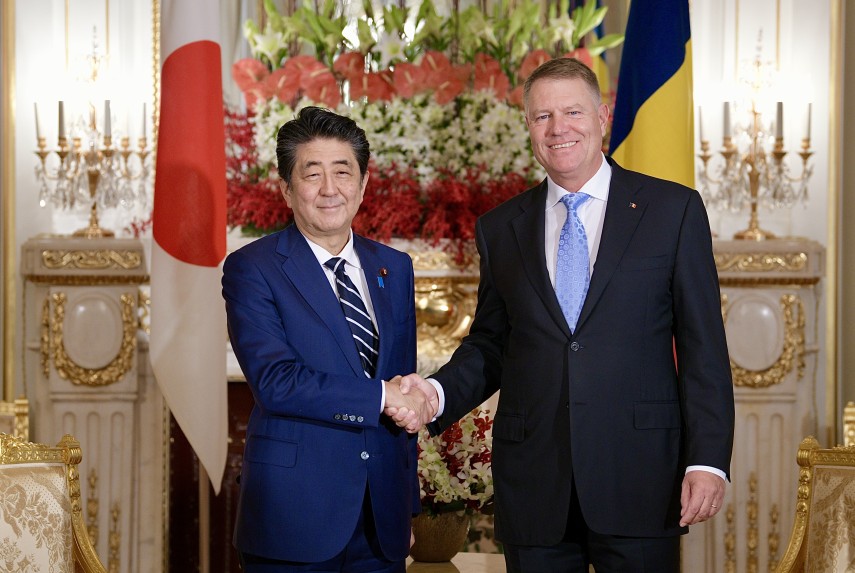 Japonia: Preşedintele Klaus Iohannis, primit de prim-ministrul nipon Shinzo Abe