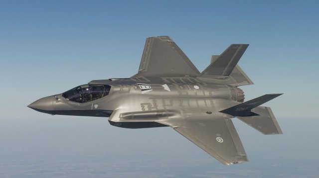 Japonia va achiziţiona alte câteva zeci de avioane F-35 pentru a contracara China şi Rusia