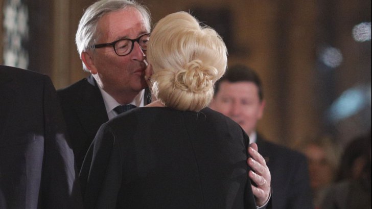 Juncker și comisarii UE, întâlniri cu Iohannis și Dăncilă. Dragnea cu valizele