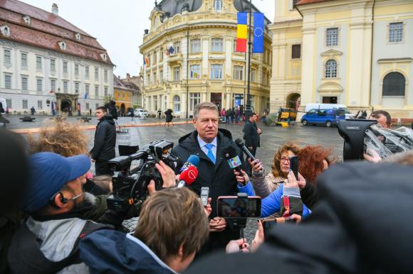 Klaus Iohannis și-a mai făcut o poză la Sibiu, dar România nu a obținut nimic concret