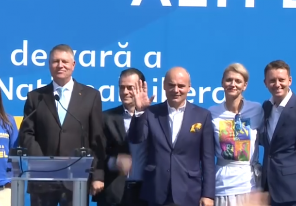 Klaus Iohannis: „Rares Bogdan, unul dintre cei mai noi si mai de succes politicieni