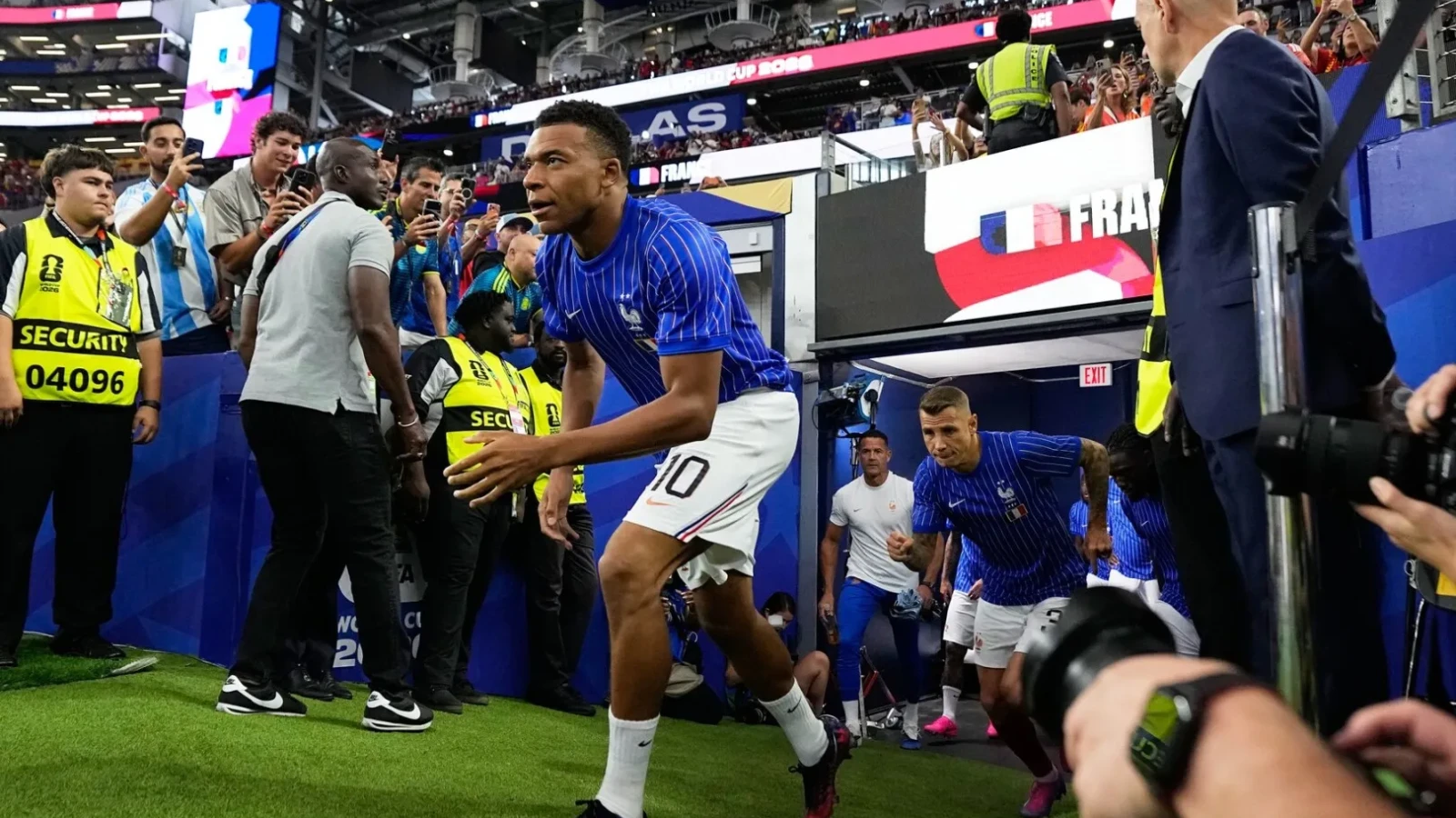 Kylian Mbappe pierde 7.000.000 de euro după gluma despre Mao Zedong. Șeful fotbalului spaniol, întâlnire cu ambasadorul Chinei
