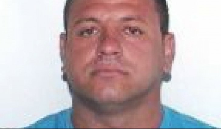 L-ati vazut? Poliția cere ajutorul cetățenilor pentru prinderea ucigașului din Oradea