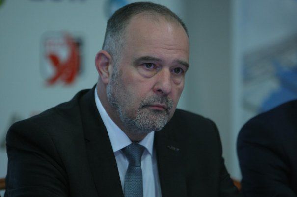La CFR Călători s-a setat prostia și batjocura